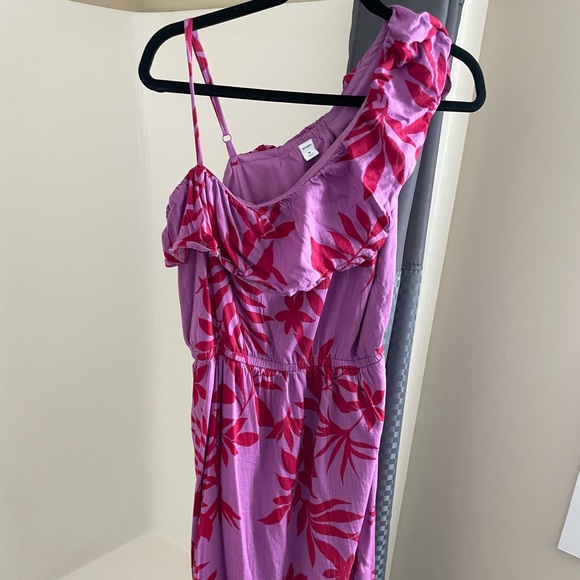 Old Navy Dresses & Skirts - Old navy one shoulder dress